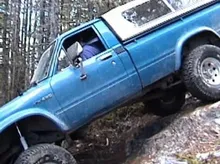 Toyota Pickup (Hilux) 22R photo 8